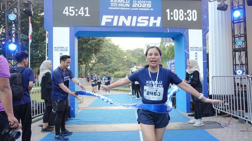 Race photo from KEMLU RUN 2025