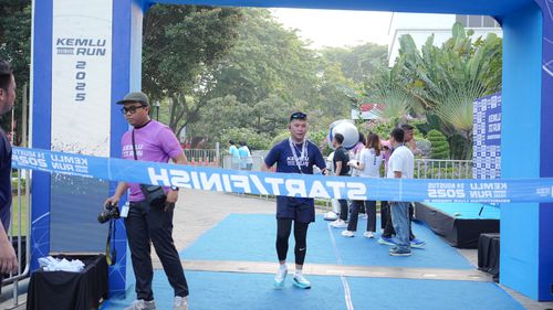 Race photo from KEMLU RUN 2025