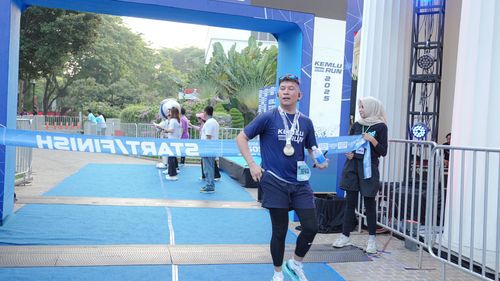 Race photo from KEMLU RUN 2025