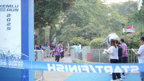 Race photo from KEMLU RUN 2025