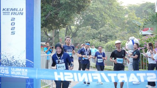 Race photo from KEMLU RUN 2025