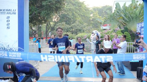 Race photo from KEMLU RUN 2025