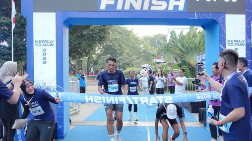 Race photo from KEMLU RUN 2025