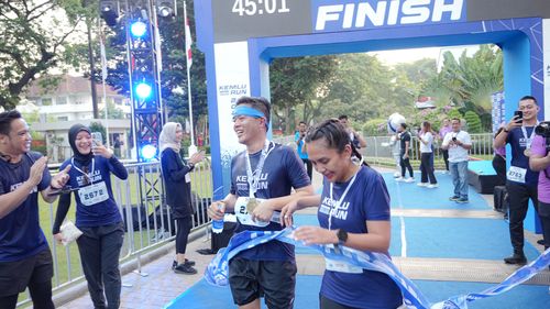 Race photo from KEMLU RUN 2025