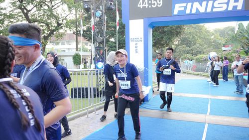 Race photo from KEMLU RUN 2025