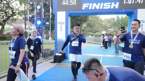 Race photo from KEMLU RUN 2025