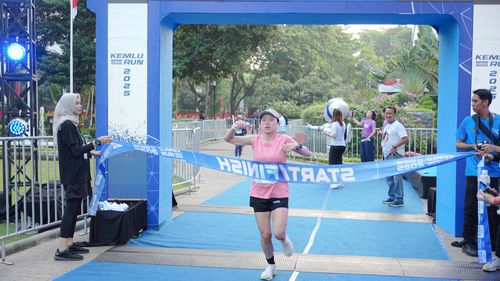 Race photo from KEMLU RUN 2025
