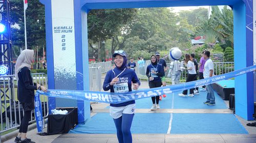 Race photo from KEMLU RUN 2025