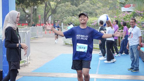 Race photo from KEMLU RUN 2025