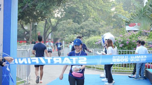 Race photo from KEMLU RUN 2025