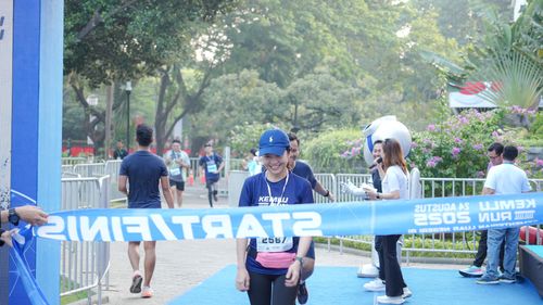 Race photo from KEMLU RUN 2025