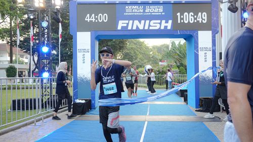 Race photo from KEMLU RUN 2025