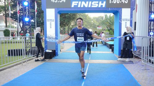 Race photo from KEMLU RUN 2025