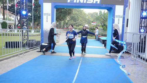 Race photo from KEMLU RUN 2025