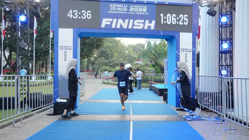 Race photo from KEMLU RUN 2025