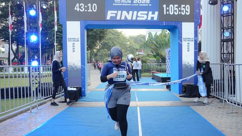 Race photo from KEMLU RUN 2025