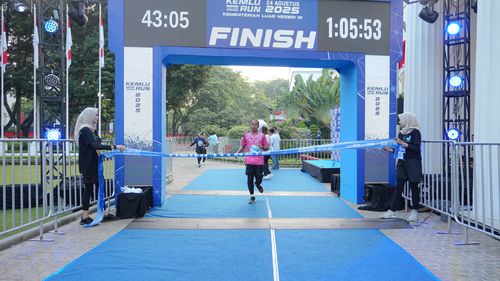 Race photo from KEMLU RUN 2025