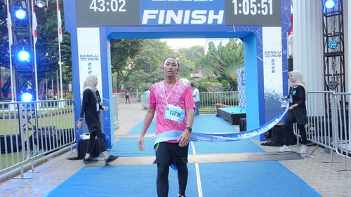 Race photo from KEMLU RUN 2025