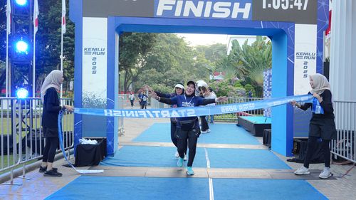 Race photo from KEMLU RUN 2025
