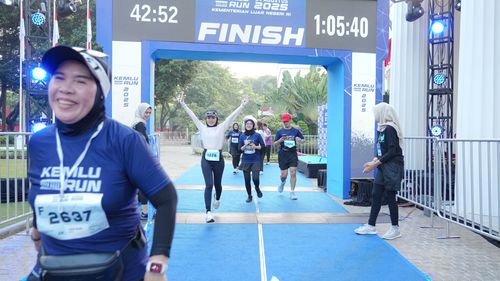 Race photo from KEMLU RUN 2025