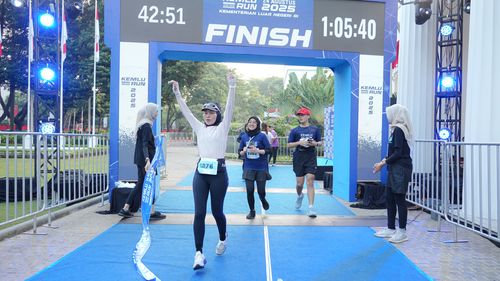 Race photo from KEMLU RUN 2025