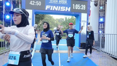 Race photo from KEMLU RUN 2025