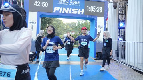 Race photo from KEMLU RUN 2025