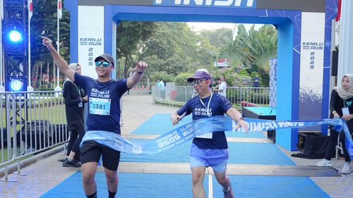 Race photo from KEMLU RUN 2025