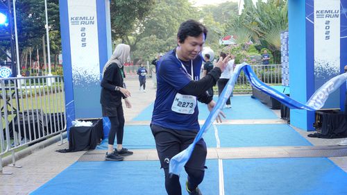 Race photo from KEMLU RUN 2025