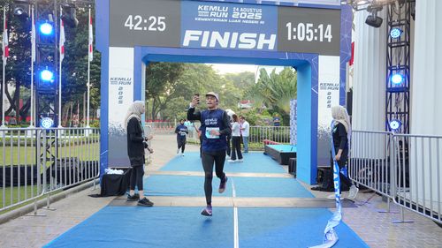 Race photo from KEMLU RUN 2025