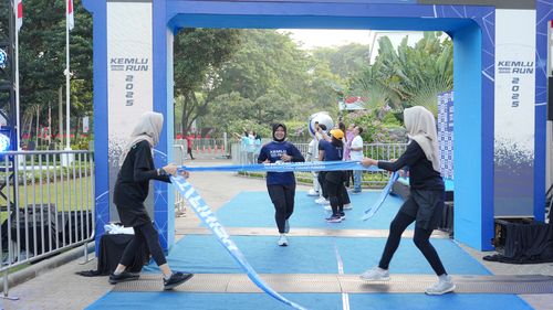 Race photo from KEMLU RUN 2025