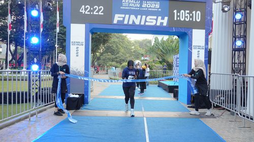 Race photo from KEMLU RUN 2025