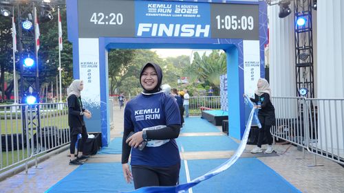 Race photo from KEMLU RUN 2025