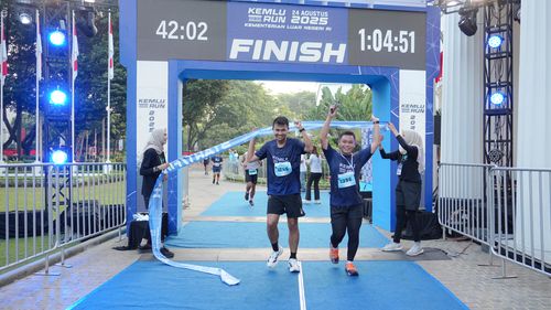 Race photo from KEMLU RUN 2025