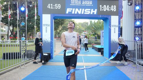 Race photo from KEMLU RUN 2025
