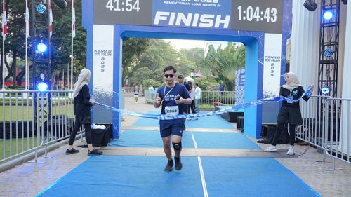 Race photo from KEMLU RUN 2025