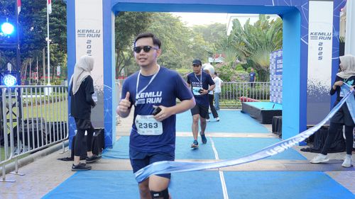 Race photo from KEMLU RUN 2025