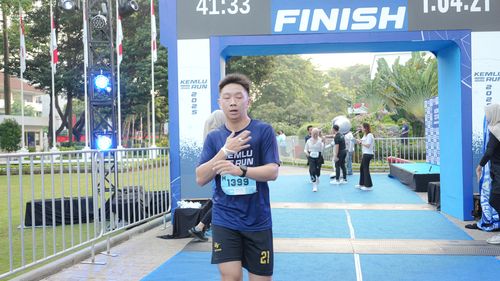 Race photo from KEMLU RUN 2025