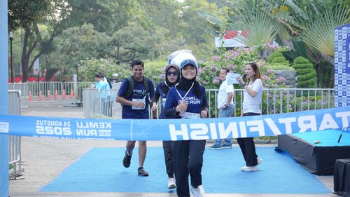 Race photo from KEMLU RUN 2025