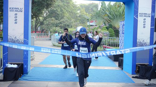 Race photo from KEMLU RUN 2025