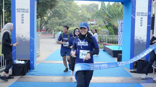 Race photo from KEMLU RUN 2025