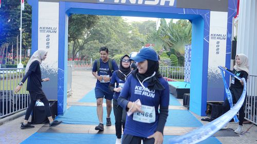 Race photo from KEMLU RUN 2025