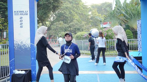 Race photo from KEMLU RUN 2025