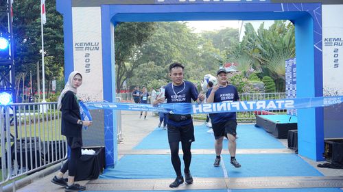 Race photo from KEMLU RUN 2025