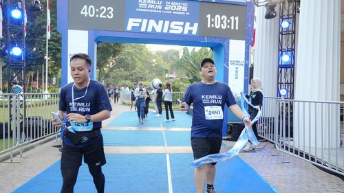 Race photo from KEMLU RUN 2025