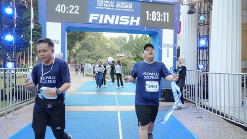 Race photo from KEMLU RUN 2025