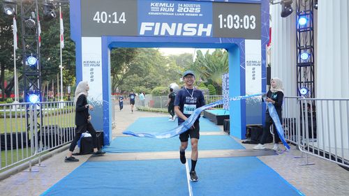Race photo from KEMLU RUN 2025