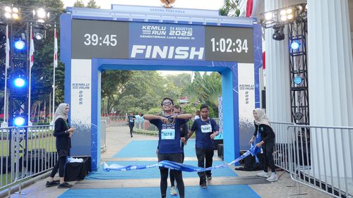 Race photo from KEMLU RUN 2025