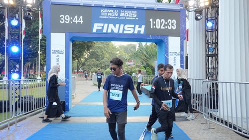 Race photo from KEMLU RUN 2025
