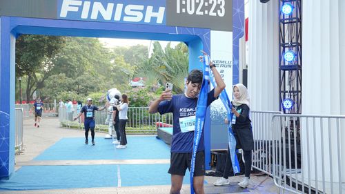 Race photo from KEMLU RUN 2025